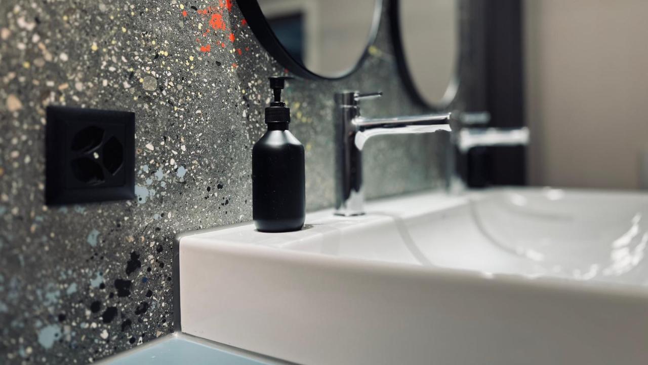 Hotel Alpina Einhorn - Self-Check-In Wolfenschiessen ภายนอก รูปภาพ