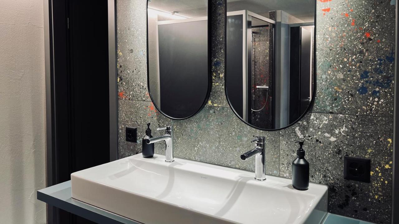 Hotel Alpina Einhorn - Self-Check-In Wolfenschiessen ภายนอก รูปภาพ