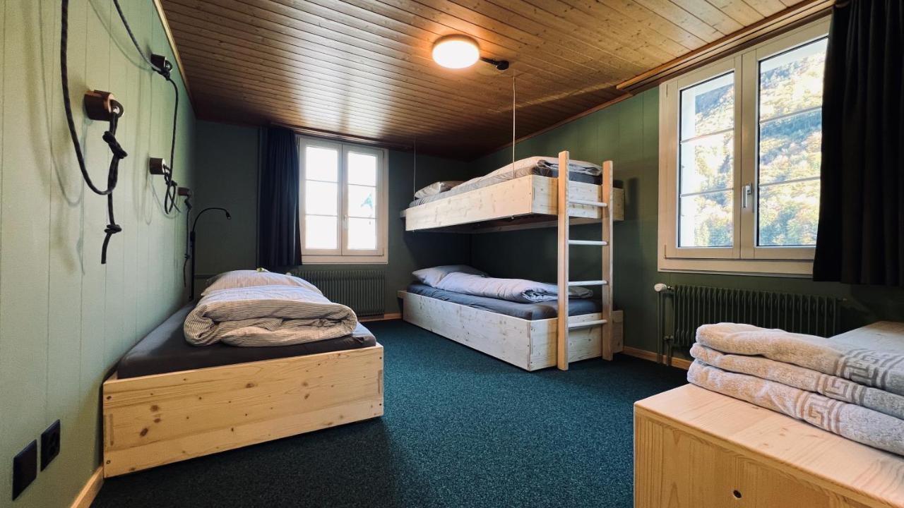 Hotel Alpina Einhorn - Self-Check-In Wolfenschiessen ภายนอก รูปภาพ
