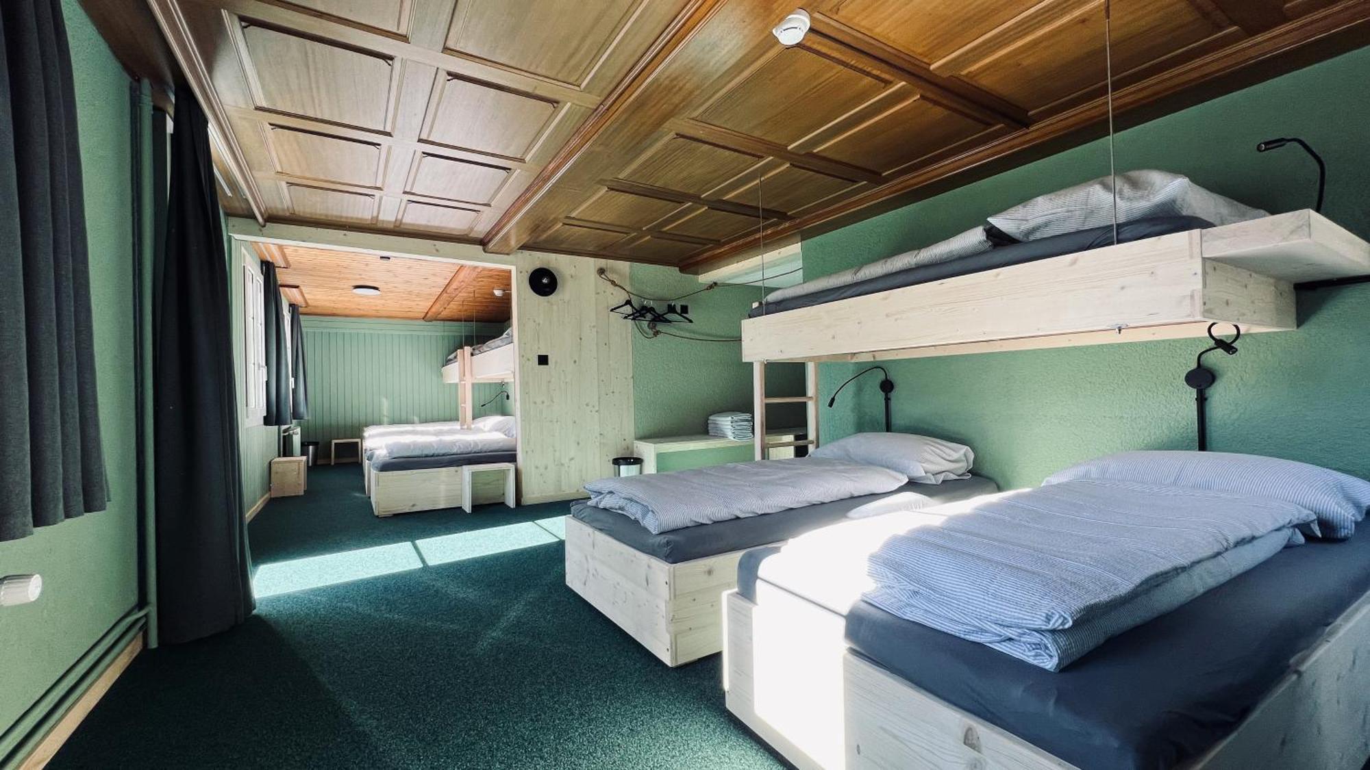 Hotel Alpina Einhorn - Self-Check-In Wolfenschiessen ภายนอก รูปภาพ
